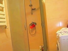 Hot Teen Webcam Girl Masturbates With Shower Head
